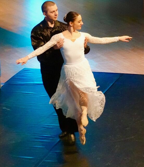 Wieder bei uns erfolgreich zu Gast: das Sorbische National-Ensemble mit Ballet, Orchester, Tenor und Sopran.