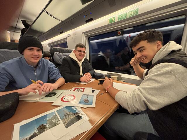 Vorbereitungen im ICE | Foto: Brigitte Hartung-Bretz