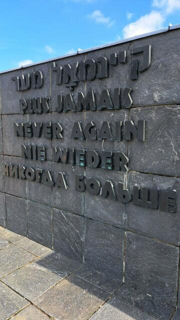 Mahnmal in der Gedenkstätte Konzentrationslager Dachau | Foto: Pfefferer
