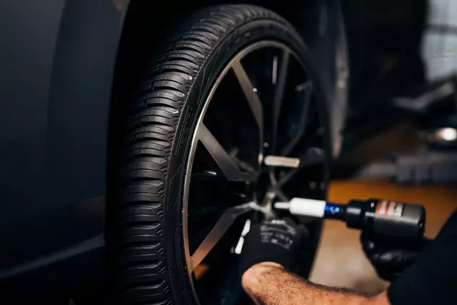 Warum der Reifenwechsel unverzichtbar ist und wie man Sicherheit sowie Spritkosten optimieren kann.  | Foto: Quelle: Pirelli/TRD Mobil
