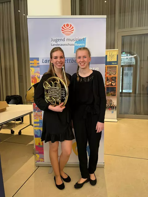 Zweiter Preis beim Landeswettbewerb Jugend Musiziert für Edda Jost (Waldhorn) und Marie Schmid (Klavier), Schülerinnen der Musikschule Miltenberg e.V. | Foto: Melanie Fritz