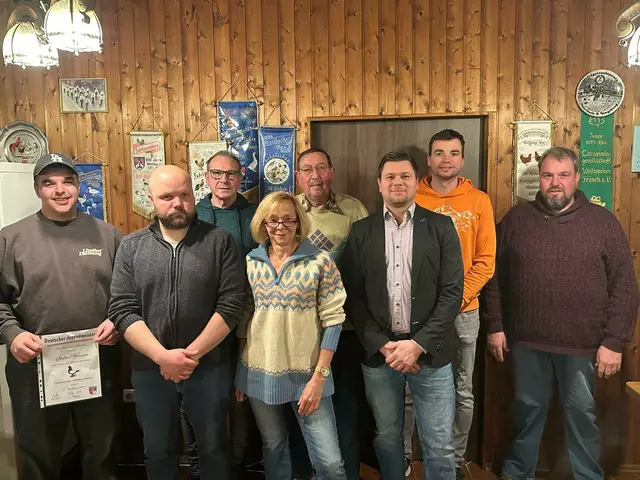 v.l.n.r.:  Stefan Weinert, Marcus Schellenberger, Leo Englert, Evelin Spielmann, Ferdinand Richter, Christian Vogt, Johannes Grimm und Frank Weinert  | Foto: Kenan Colak