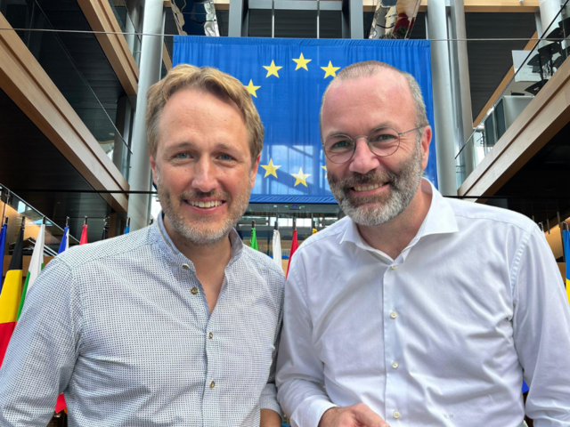 Bild: Landtagsabgeordneter Martin Stock mit dem Europaabgeordneten Manfred Weber | Foto: Bürgerbüro MdL Stock