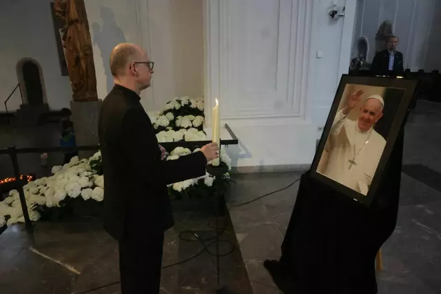 Bischof Dr. Franz Jung feiert am Freitag, 25. April, um 17.30 Uhr ein Pontifikalrequiem für den verstorbenen Papst im Würzburger Kiliansdom. | Foto:  Markus Hauck (POW) | Presse- und Informationsstelle