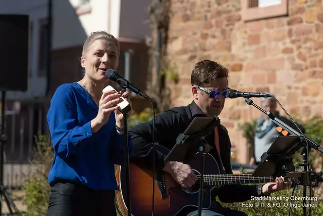 Das Duo Tones Unlimited aus Linsengericht sorgten für das musikalische Konzept | Foto: StadtMarketing Obernburg, Foto &amp; IT Ingo Janek