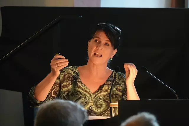 Miltenberg. Mit einem sehr informativen, 90-minütigen Referat der Historikerin Antje Vollmer aus Michelstadt startete im Alten Rathaus eine mehr als ein Dutzend umfassende Veranstaltungsreihe zum Thema „Der Bauernkrieg – 500 Jahre“.