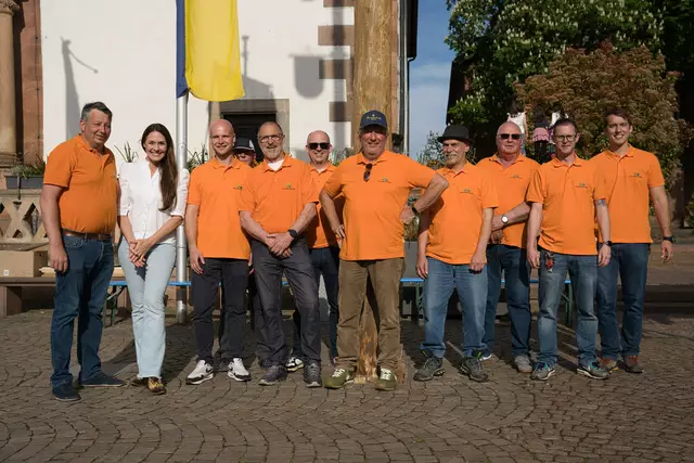 Maibaumaufstellung 2025 in Großostheim | Foto: Benjamin Nebel