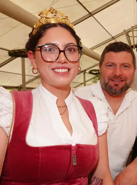 Seit wenigen Tagen ist die neue Weinprinzessin Elisa Hörner im Amt.



