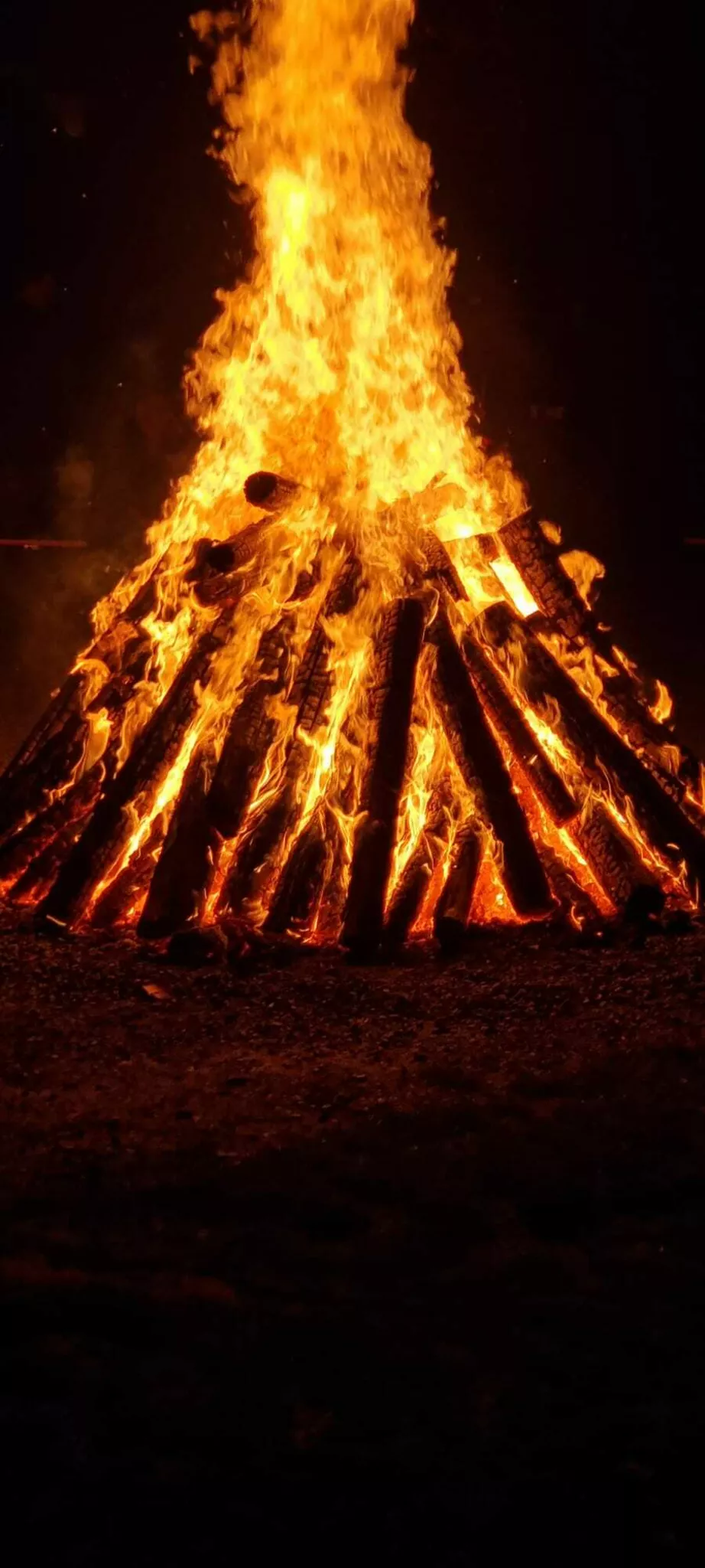 Erfolgreiches Maifeuer 2025 - Freudenberg