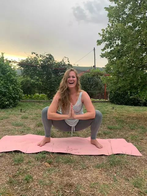 Sarah Kröner bringt Körper und Stimme in Einklang mit Stimmyoga, Yin Yoga und Breathwork