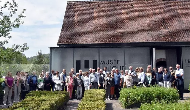 vor dem Lalique-Museum in Wingen-sur-Moder, nördlich von Straßburg | Foto: Martin Westarp