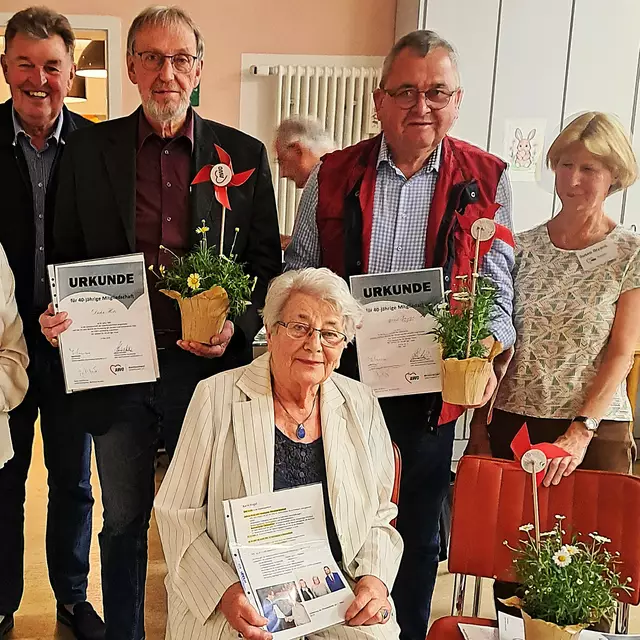 Ehrungen für 40 Jahre:  Dieter Hetz, Karin Vogel, Horst Ziegler,  | Foto: AWO Kreisverband
