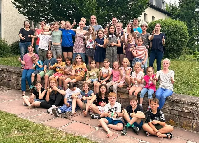 Ökumenische Kinder- und Jugendkantorei Miltenberg beim Probe Wochenende auf Burg Rotehnfels | Foto: Margarete Faust