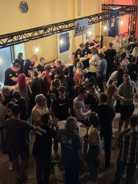 Die öffentliche Jubiläumsparty war gut besucht.  | Foto: GIG
