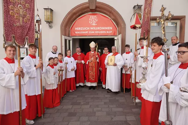 Erzbischof Dr. Herwig Gössl aus der oberfränkischen Domstadt Bamberg zu Gast in Walldürn. 