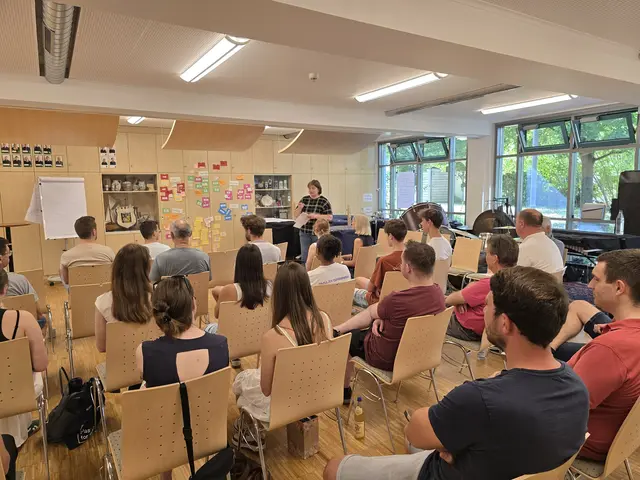 Moderatorin Alexandra Link führte durch eine erfolgreiche Evaluierung und gab viele wertvolle Tipps. | Foto: Hermann Seitz