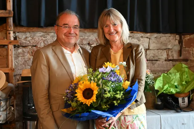 Sabine Allié übergibt Amt an Dr. Martin Westarp  | Foto: Waldemar Stockert