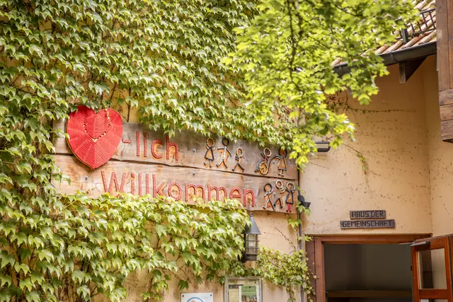 Das Schullandheim Hobbach heißt neue Freiwilligendienstleistende herzlich willkommen! | Foto: SLH Hobbach