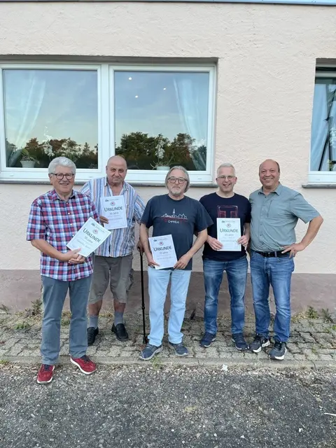 Foto: (von links) Günter Benner, Ahmet Gülpinar, Armin Kirchgäßner, Joachim Irrgang und Ralph Schnatz