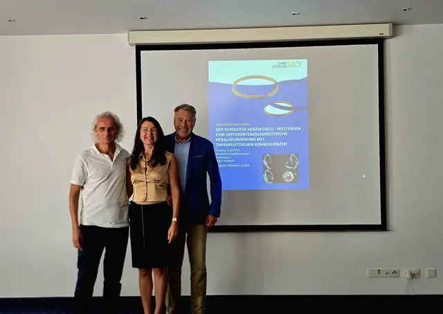 Dr. Peter A. Oberst (li.) lud zur kardiologischen Fortbildung in die Neckar-Odenwald-Klinik in Mosbach ein. Dr. Renate Michel-Lambertz und Prof. Dr. Dr. Heinz Lambertz referierten zu aktuellen Entwicklungen in der Echokardiografie.

 | Foto: Neckar-Odenwald-Kliniken