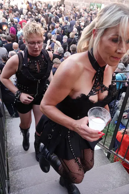 Heavy-Metal-Musik ist nach wie vor „in“ und kommt an bei jung und alt. Foto Roland Schönmüller
Roland Schönmüller
