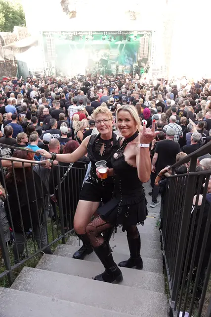 Heavy-Metal-Musik ist nach wie vor „in“ und kommt an bei jung und alt. Foto Roland Schönmüller 