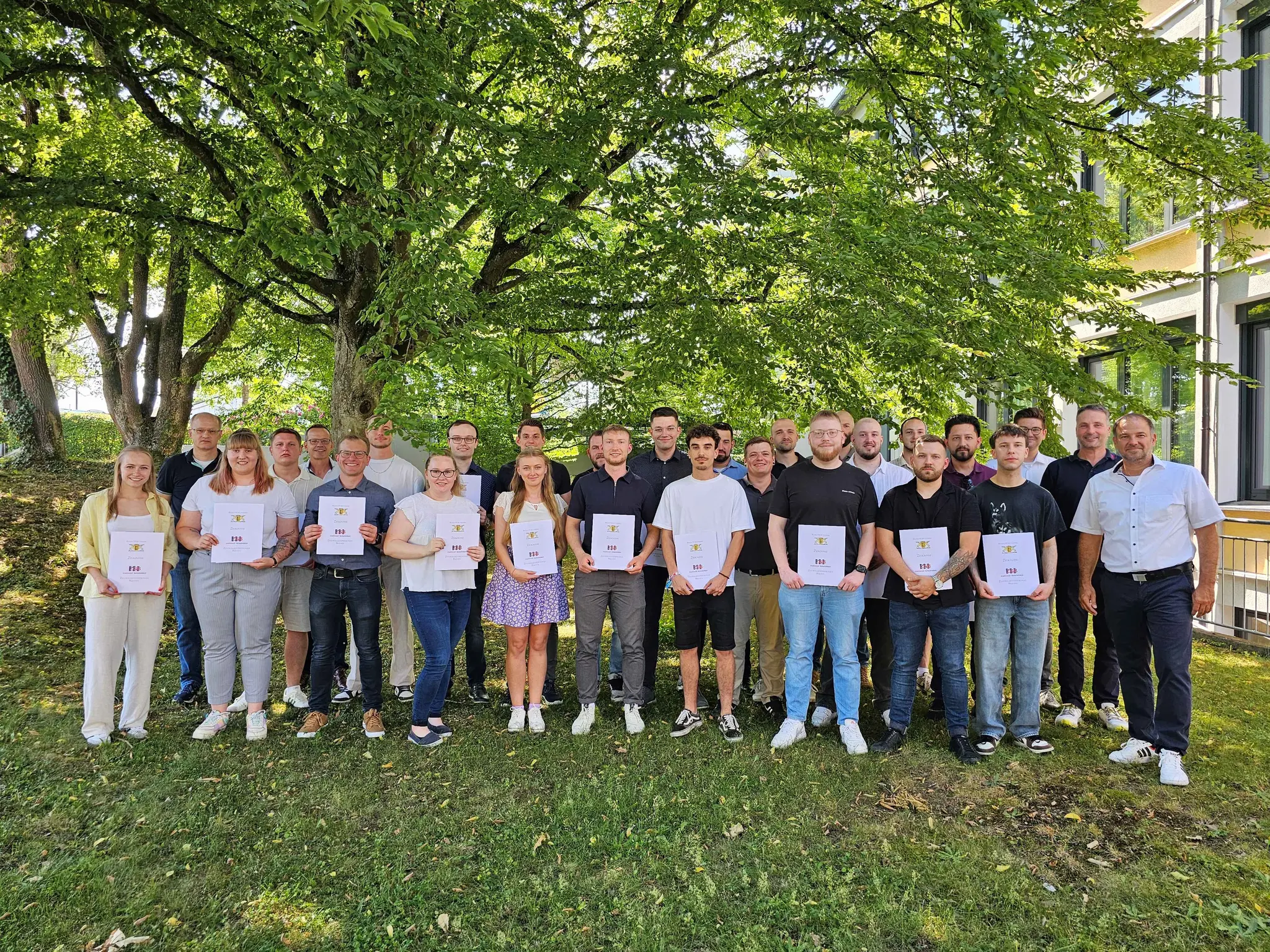 Die-neuen-Techniker-der-ZGB-k-nnen-durchstarten