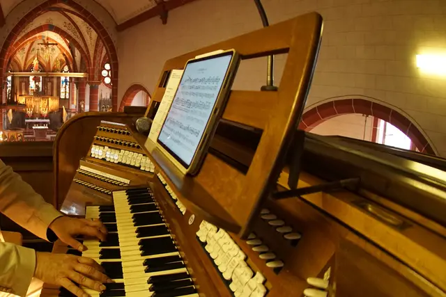 Konzert am 20. Juli 2025 um 17 h mit Sebastian Söder aus Wuppertal in Großheubach