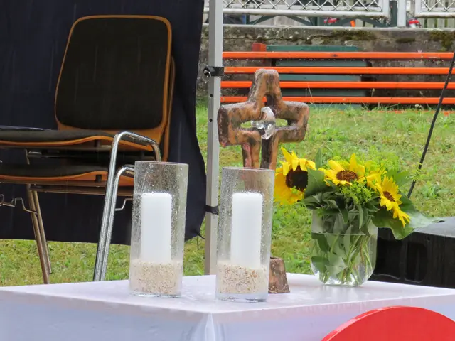 Der Regen löschte die Kerzen auf dem Altar aus | Foto: Nina Reuling