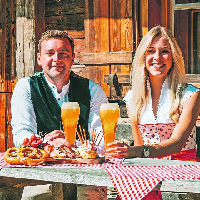 Die neuen Festwirte der Michaelismesse Miltenberg, Franz und Sina Widmann. | Foto: Festzeltbetrieb Franz Widmann jun.