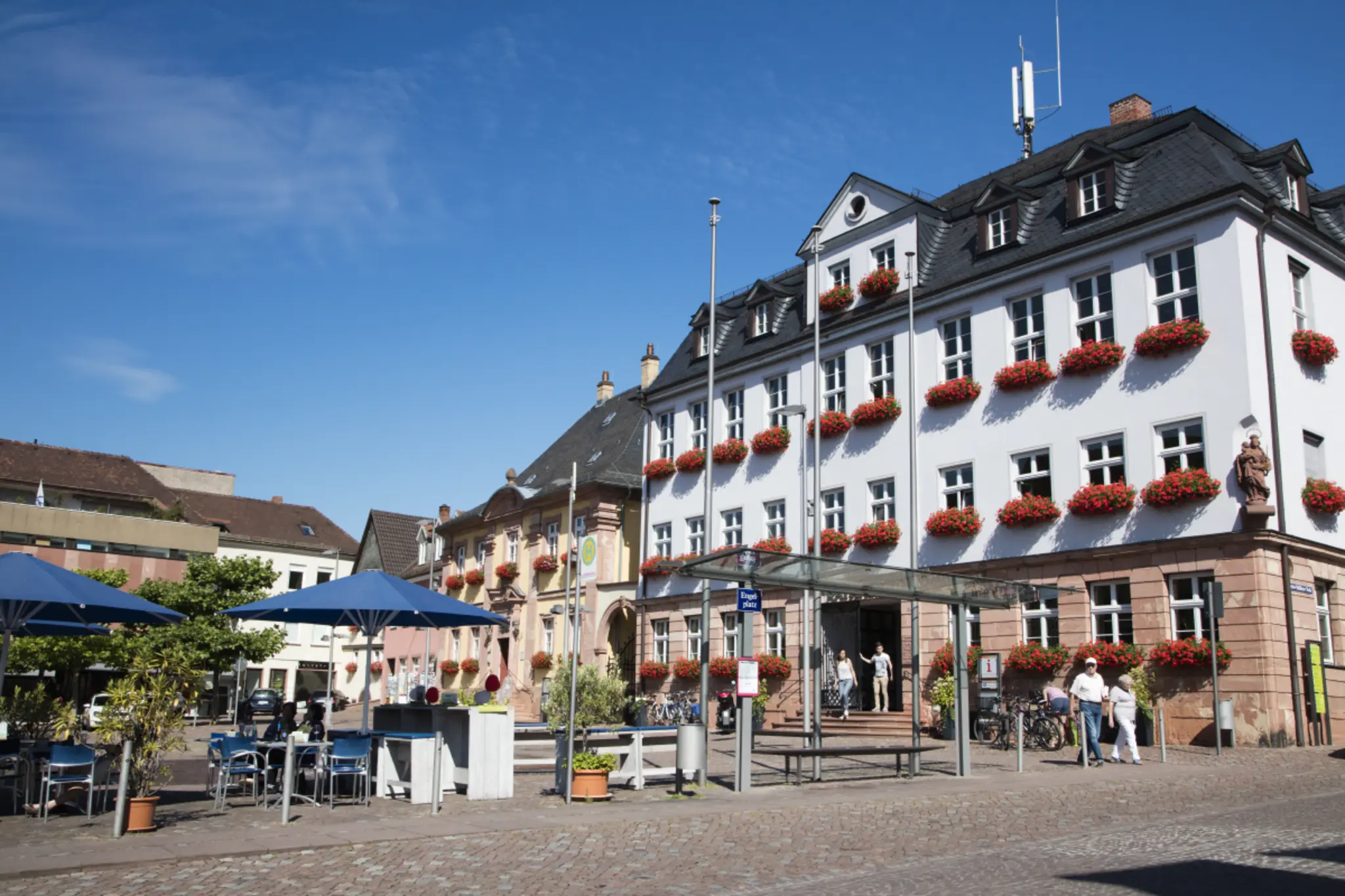 Neue-ffnungszeiten-f-r-die-vhs-Miltenberg-