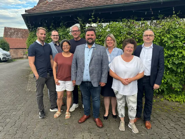 Michael Schüßler (Mitte) ist neuer stellvertretender Vorsitzender der Freien Wähler Kreisvereinigung Miltenberg