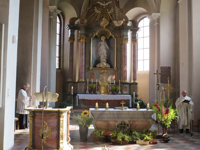 Der Gottesdienst am Hochfest Mariä Himmelfahrt fand in der Klosterkirche Miltenberg statt | Foto: Nina Reuling