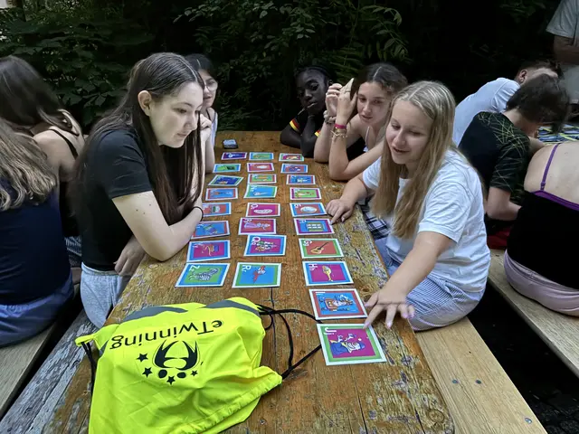 Abendliches Vergnügen bei Sprachspielen | Foto: Brigitte Hartung-Bretz