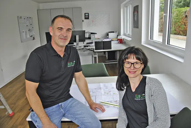 Dr.-Ing. Miriam Ruf und Alexander Brosig geben dem News Verlag im Gespräch Antworten zum Gebäudeenergiegesetz.  | Foto: Foto: News Verlag