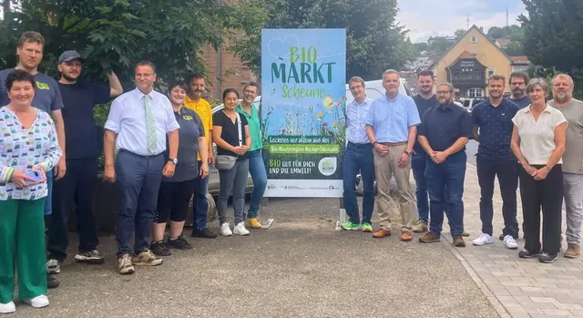 Die Bio-Musterregion feierte fünf Jahre Bio Markt Scheune in Dallau im Beisein zahlreicher Gäste aus Politik und Produktion.

 | Foto: Ruth Weniger