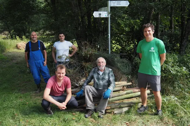 Helfertrupp von BUND, UNB und LEV

 | Foto: Landschaftserhaltungsverband