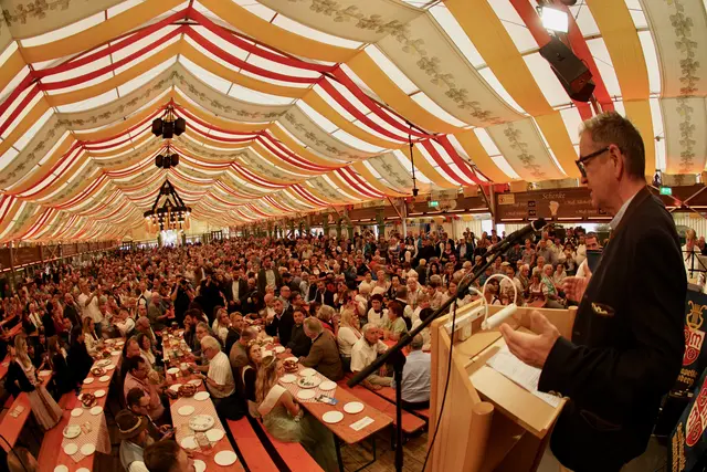 Die Michaelismesse bleibt ein Ort der Freude und des Austauschs – und ein Muss für alle, die fränkische Lebensart hautnah erleben wollen. 