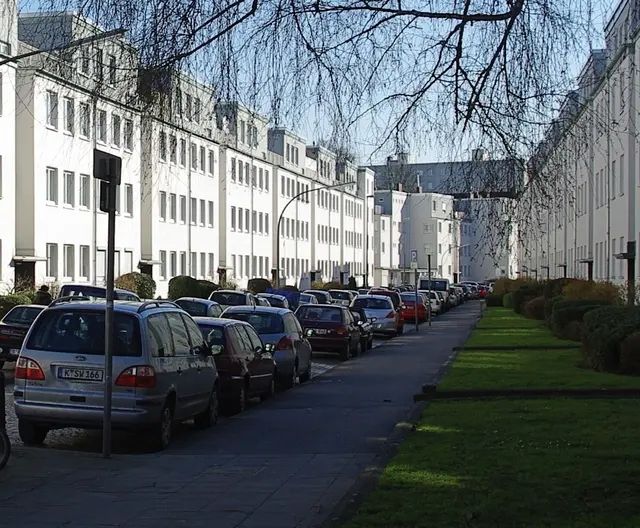 Die neue Wählergruppe will sich mit dem massiven Abbau von Parkplätzen in Köln-Zollstock nicht abfinden. Sie fordert die Schaffung neuer Parkplätze im Veedel | Foto: Frei von Rechten Dritter