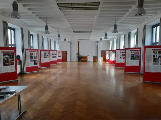 Die Ausstellung der Eucharistischen Wunder konzipiert vom nun Heiligen Carlo Acutis im Jahre 2022 im Walldürner Pfarrheim. | Foto: Achim Dörr