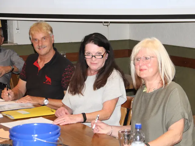 Die Wahlhelfer: Einstimmung wurde alle 16 Gemeinderatskandidaten gewählt | Foto: CSU-Ortsverband Mömlingen