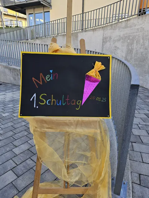 Viele Erinnerungsfotos entstanden an dieser Tafel