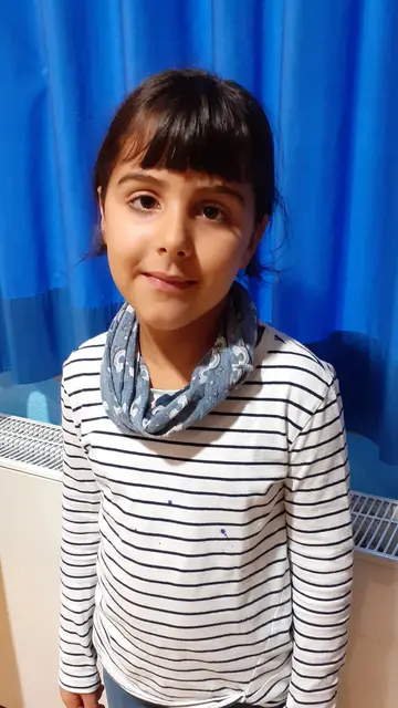 Nadja Jabry, 8 Jahre, „Die kleinen Noten“, Bürgstadt
Mir macht das Singen einfach Spaß, ich komme gerne mit meiner kleinen Schwester hierher. Auch die große Schwester singt bei Wirbelwind mit. | Foto: privat