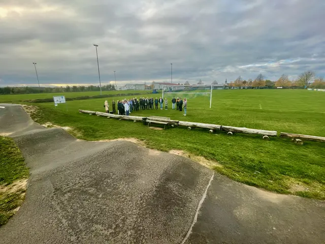 Mit der Versammlung in Hundheim blickt der Regionalentwicklung Badisch-Franken e.V. gestärkt und motiviert auf die kommenden Aufgaben und Projekte, um die Region weiterhin aktiv zu gestalten. 
Foto Roland Schönmüller 