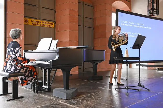 Musikalisch glänzte Edda Jost (Horn) und Sylvia Ackermann (Klavier) mit Eugène Bozzas "En Irlande" | Foto: Waldemar Stockert
