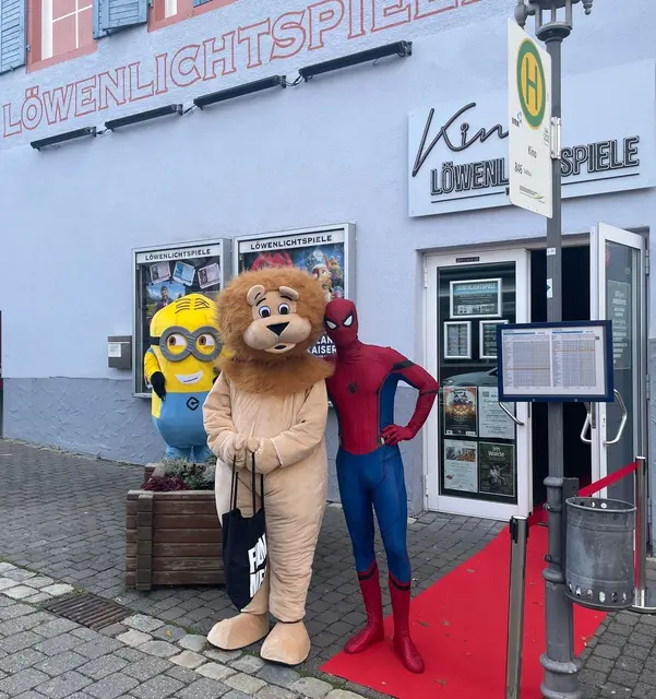 Das Maskottchen-Trio begrüßte alle Gäste

 | Foto: Kino Walldürn