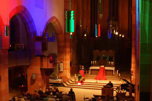 Stiftskirche im
Festtags-Modus
