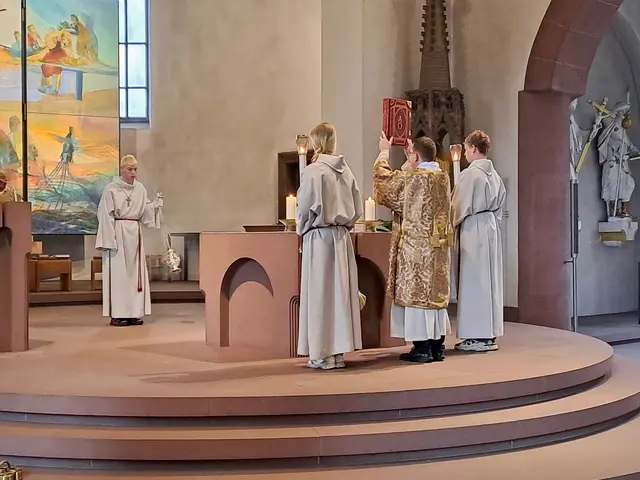 Gottesdienst zu Allerheiligen in der Pfarrkirche St. Jakobus | Foto: Martin Winkler