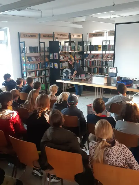 Blitze in der Bücherei | Foto: Bücherei Niedernberg