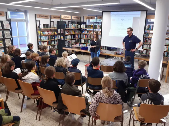 Die Dozenten stellen sich vor | Foto: Bücherei Niedernberg
